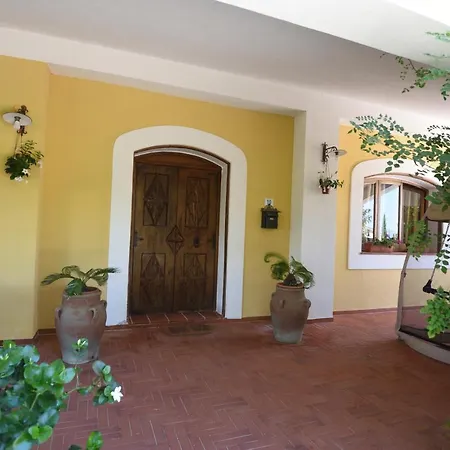 Apartment Amuni Da E Pietro