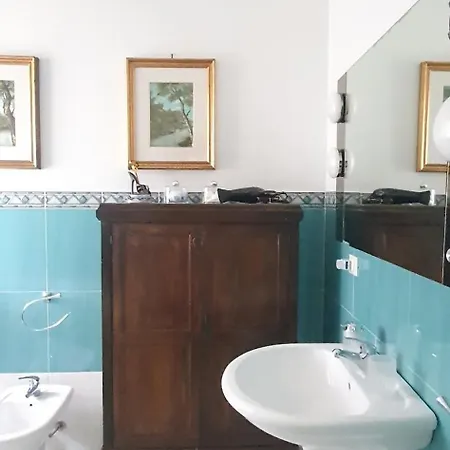 Apartment Amuni Da E Pietro Carini